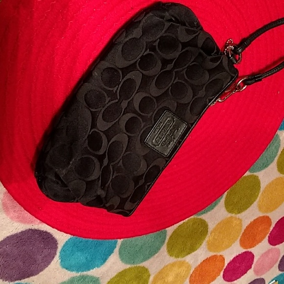 Phil Authentic Coach Black Wristlet. Medium size - Picture 7 of 8